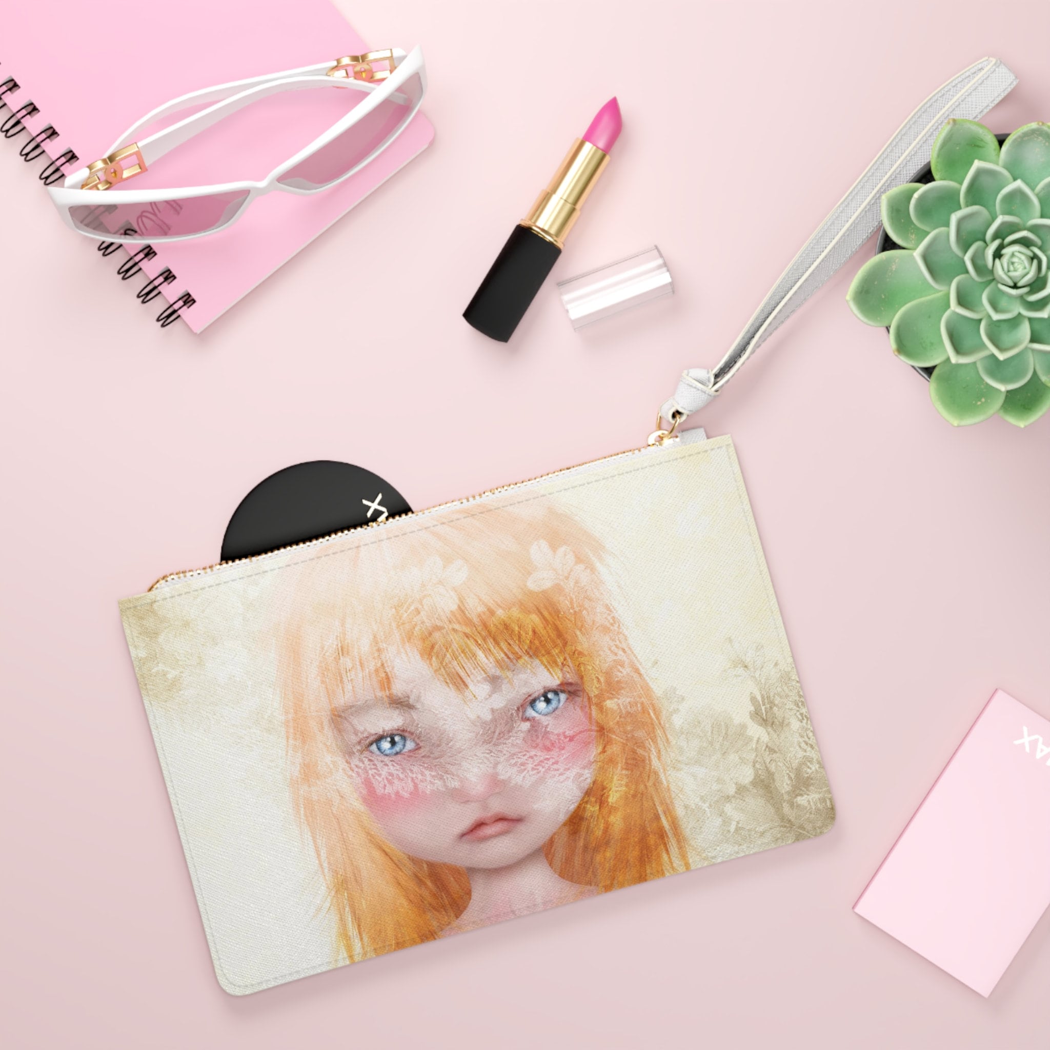 Danielle · Clutch Bag
