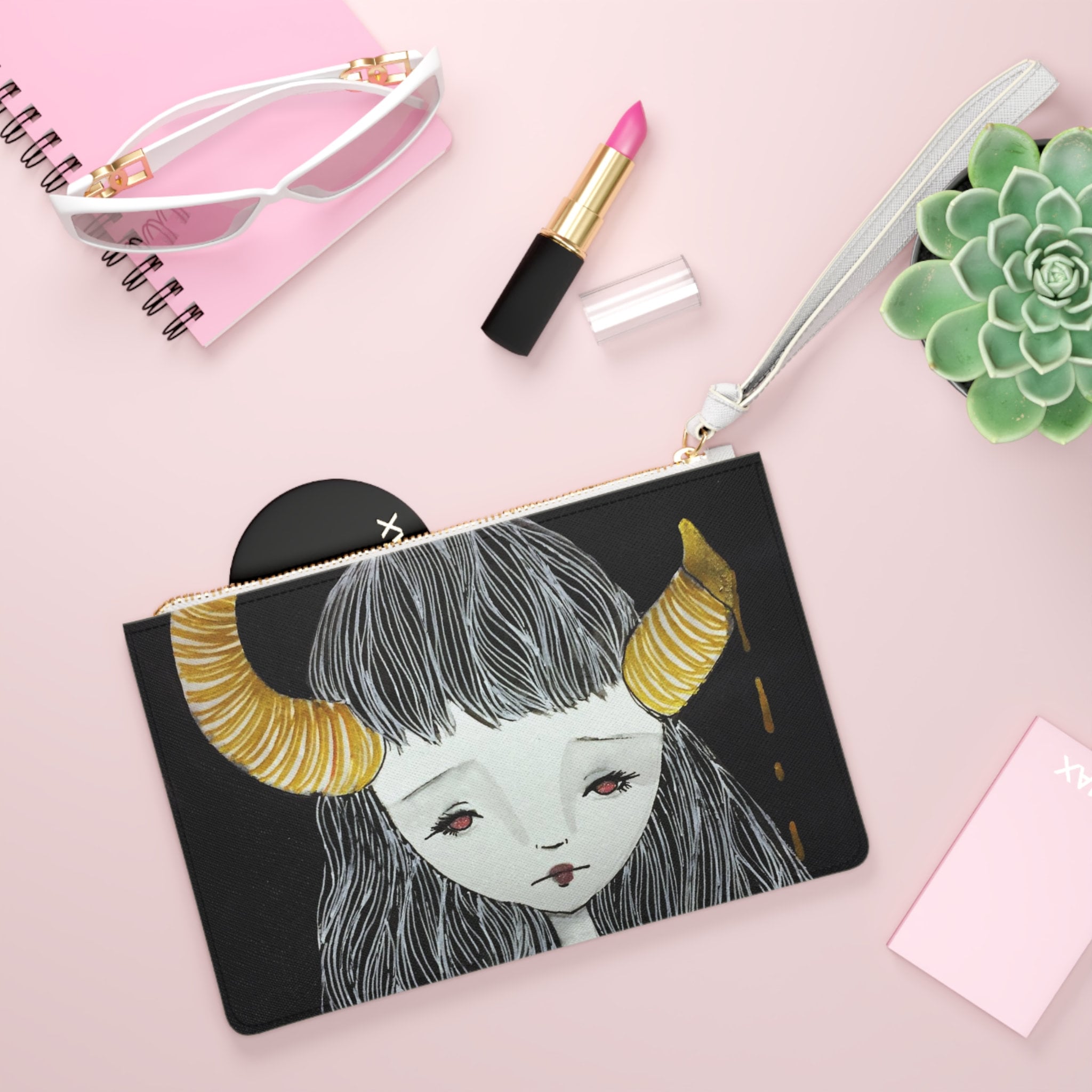 Golden Fawn · Clutch Bag