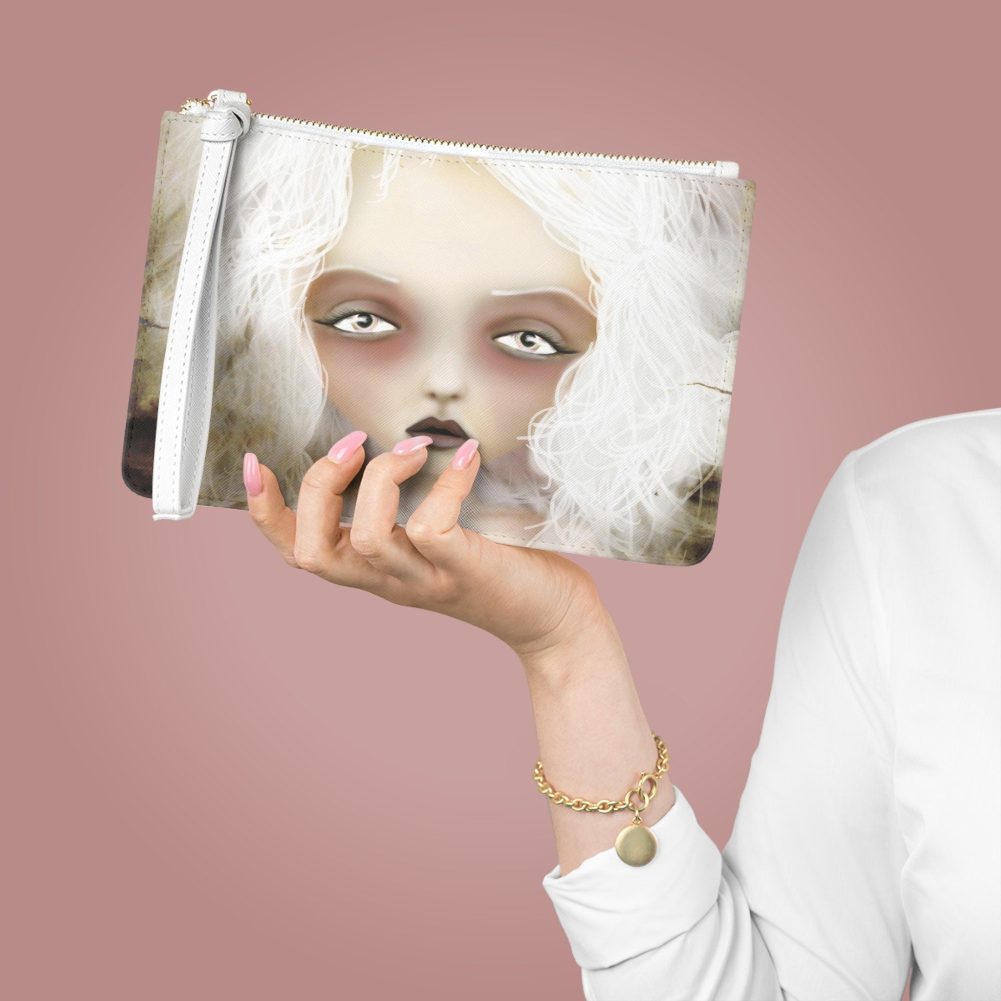 Mania · Clutch Bag