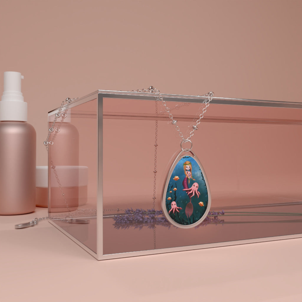 Ginger Mermaid Oval · Necklace