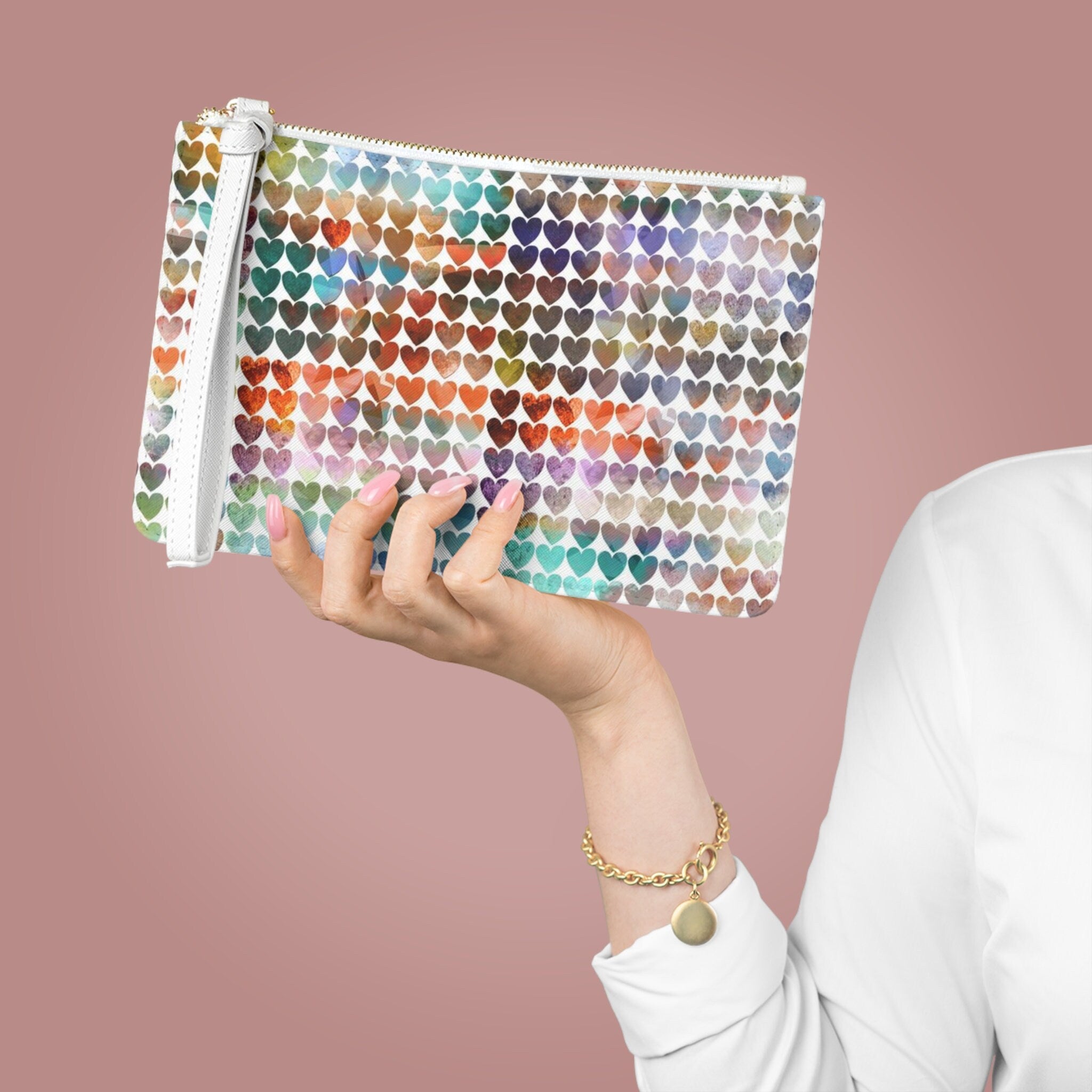 Rainbow Hearts Pantone · Clutch Bag